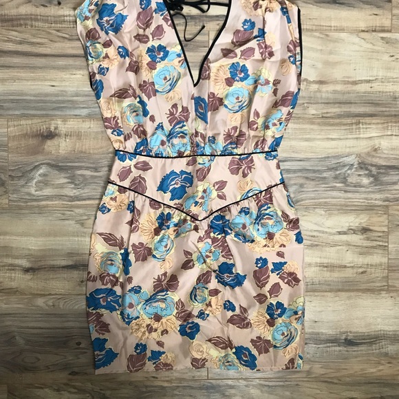 Designer silk dress - Picture 4 of 8